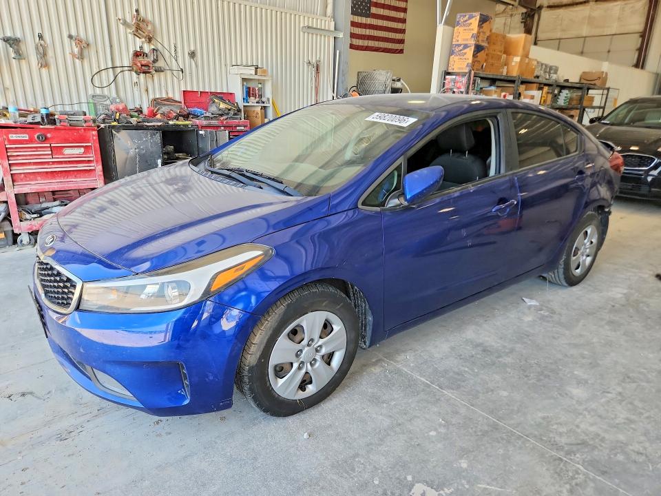 59820096 :رقم المزاد ، 3KPFK4A76HE156554 vin ، 2017 Kia Forte مزاد بيع
