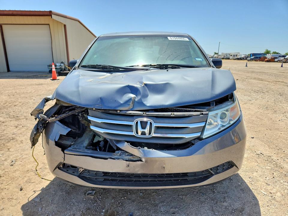 61944806 :رقم المزاد ، 5FNRL5H6XBB025934 vin ، 2011 Honda Odyssey مزاد بيع