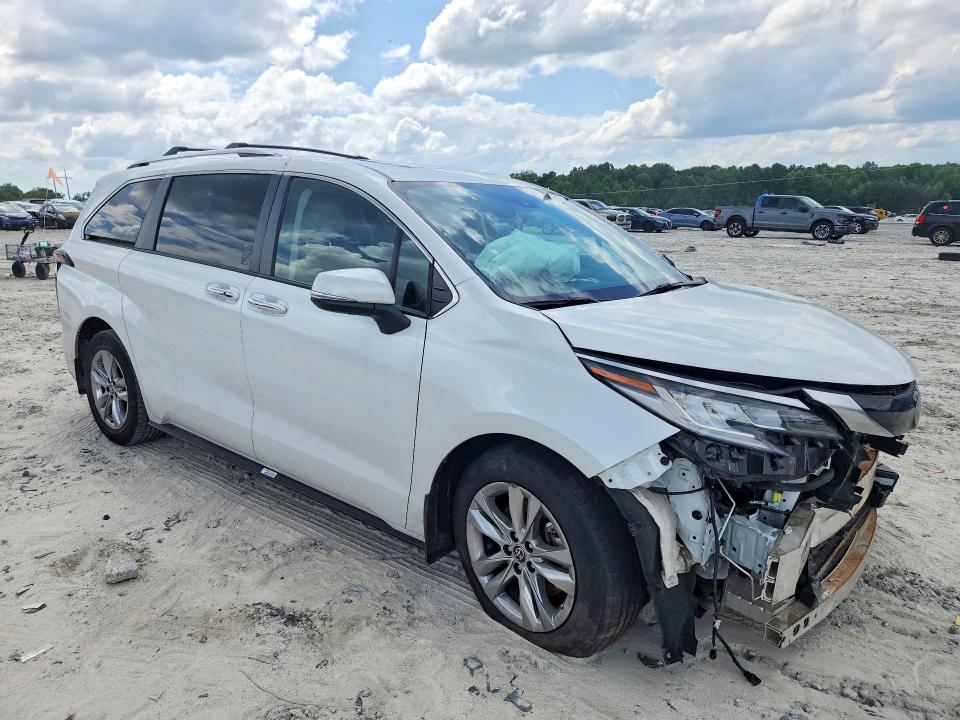Auction sale of the 2022 Toyota Sienna, vin: 5TDZSKFC9NS059678, lot number: 61899746