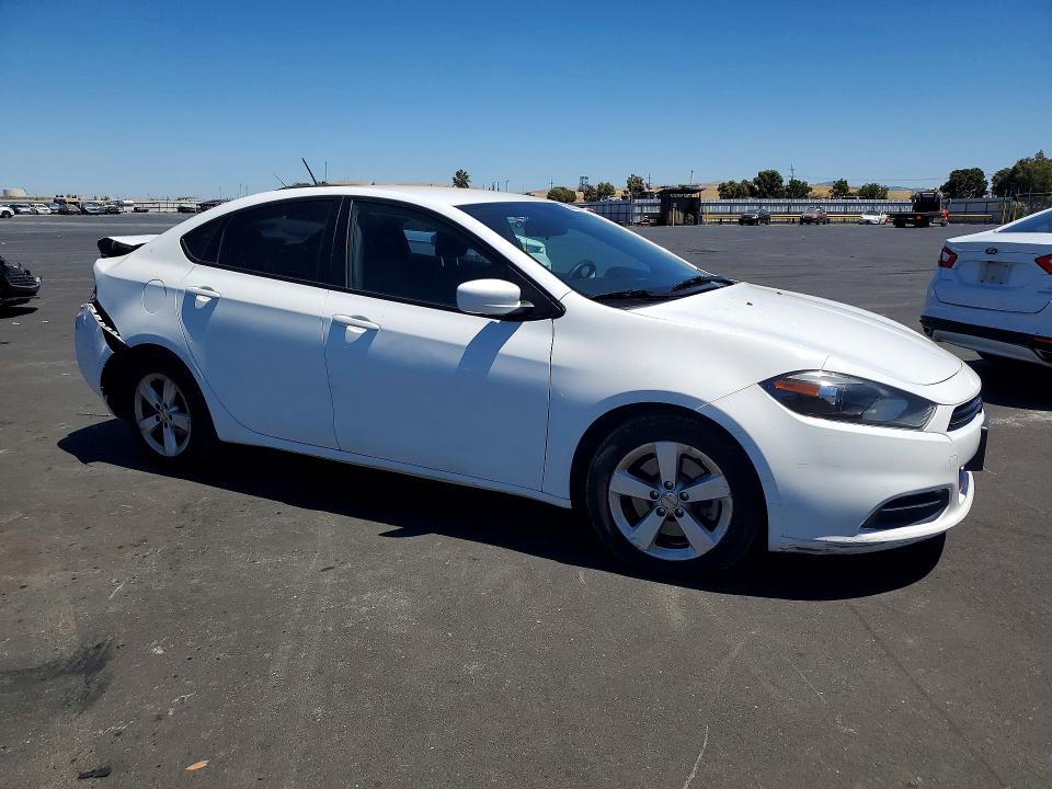 2015 Dodge Dart მანქანა იყიდება აუქციონზე, vin: 1C3CDFBB1FD211622, აუქციონის ნომერი: 62567226