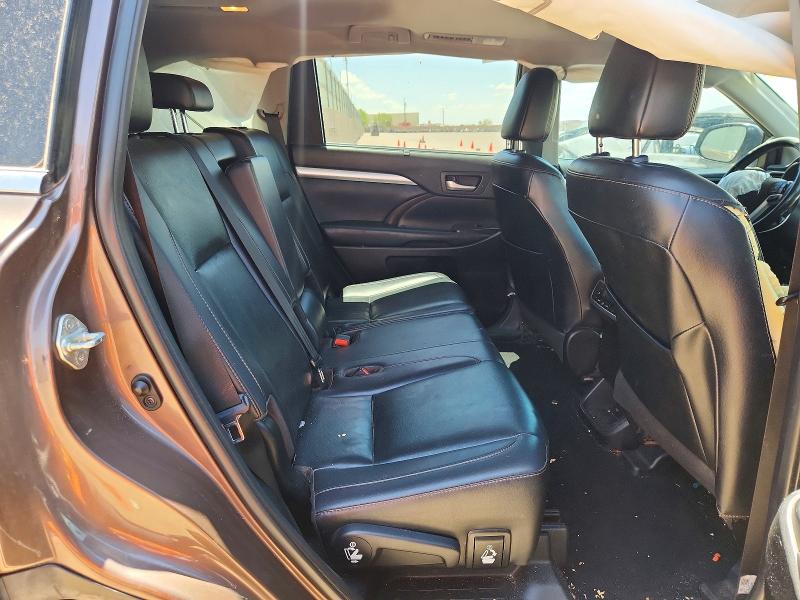 2019 Toyota Highlander მანქანა იყიდება აუქციონზე, vin: 5TDJZRFH5KS717926, აუქციონის ნომერი: 60648786