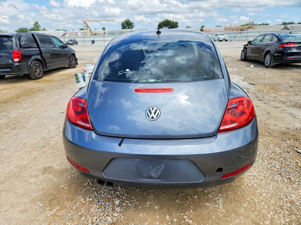 60605386 :رقم المزاد ، 3VWJX7AT0CM614255 vin ، 2012 Volkswagen Beetle مزاد بيع