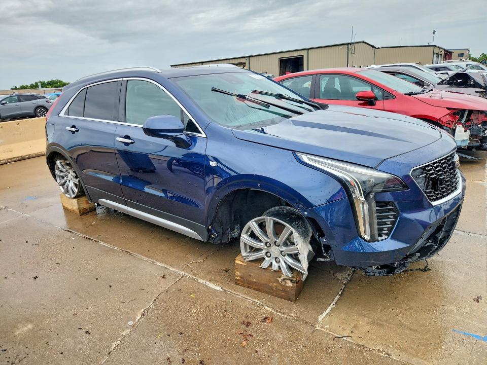 60660786 :رقم المزاد ، 1GYFZCR47KF158692 vin ، 2019 Cadillac Xt4 مزاد بيع