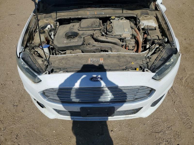 62842856 :رقم المزاد ، 3FA6P0LU6FR229687 vin ، 2015 Ford Fusion مزاد بيع
