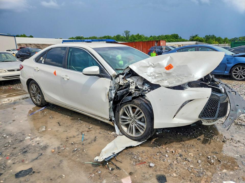 2017 Toyota Camry მანქანა იყიდება აუქციონზე, vin: 4T1BF1FK2HU320345, აუქციონის ნომერი: 59811116