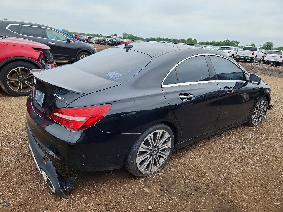 63051406 :رقم المزاد ، WDDSJ4GB2JN520425 vin ، 2018 Mercedes-benz Cla مزاد بيع