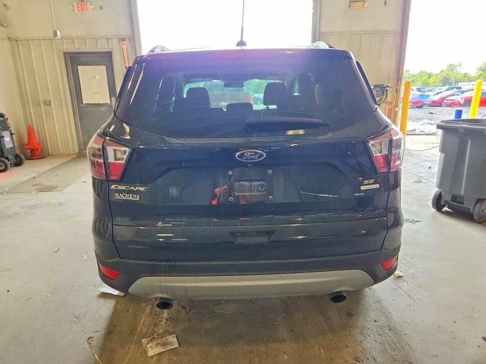 2017 Ford Escape მანქანა იყიდება აუქციონზე, vin: 1FMCU0G91HUE91023, აუქციონის ნომერი: 61245356