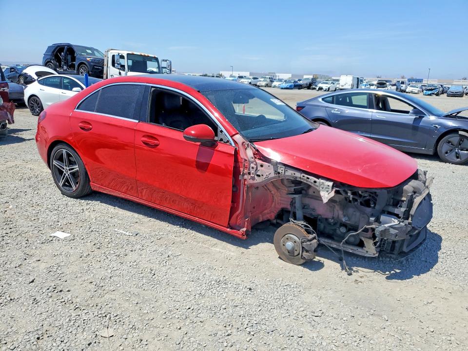 63114166 :رقم المزاد ، WDD3G4EB0KW026243 vin ، 2019 Mercedes-benz A مزاد بيع