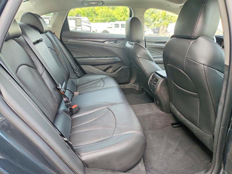 61572226 :رقم المزاد ، 1G4ZP5SS0JU141011 vin ، 2018 Buick Lacrosse مزاد بيع