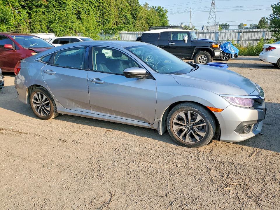 Продажа на аукционе авто 2018 Honda Civic, vin: 2HGFC2F64JH032330, номер лота: 62258766