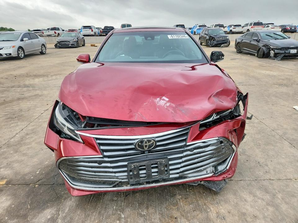61192346 :رقم المزاد ، 4T1DZ1FB7MU061118 vin ، 2021 Toyota Avalon مزاد بيع