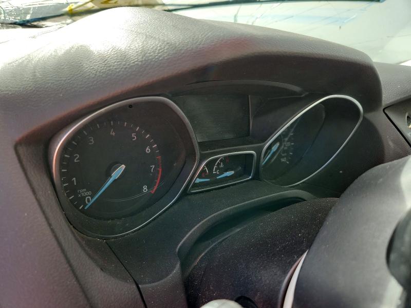 60451296 :رقم المزاد ، 1FADP3F27GL295362 vin ، 2016 Ford Focus مزاد بيع