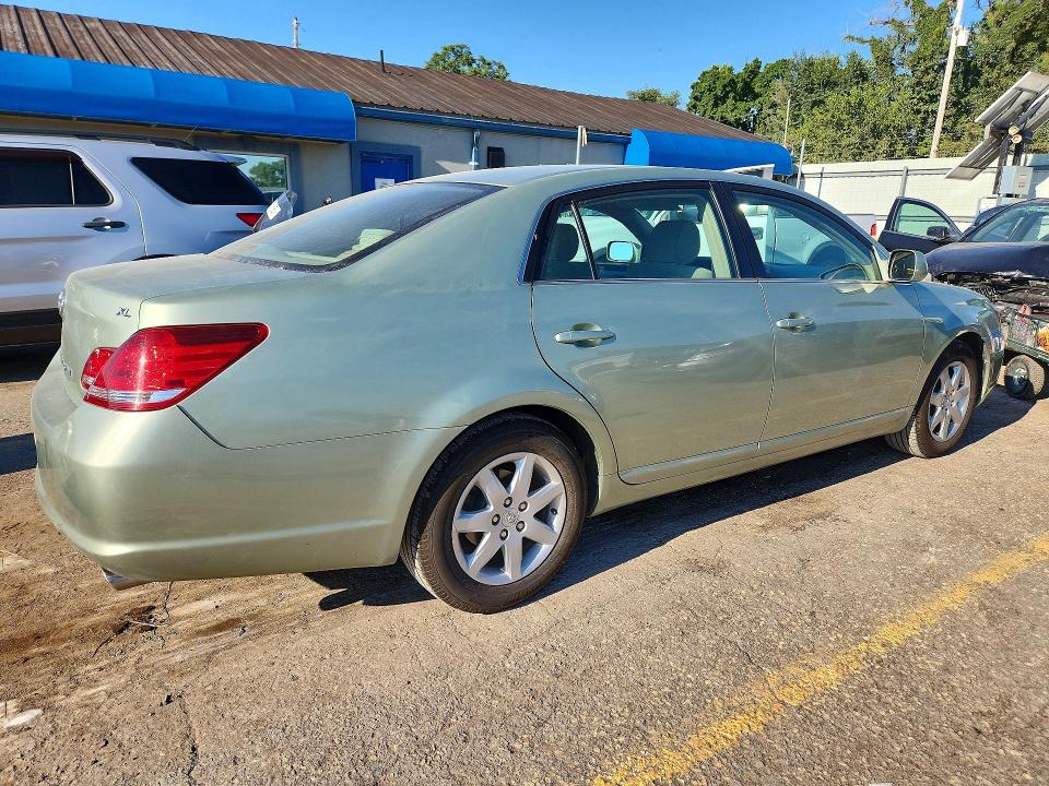 Продаж на аукціоні авто 2005 Toyota Avalon, vin: 4T1BK36B25U031047, номер лоту: 60425926