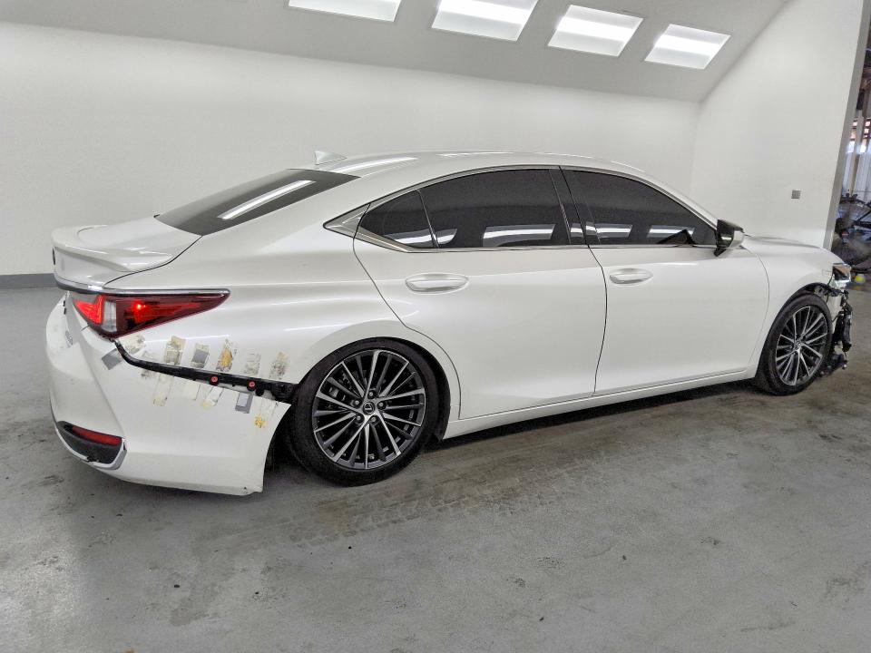 2025 Lexus Es 300h მანქანა იყიდება აუქციონზე, vin: 58ADA1C10SU067397, აუქციონის ნომერი: 58302126