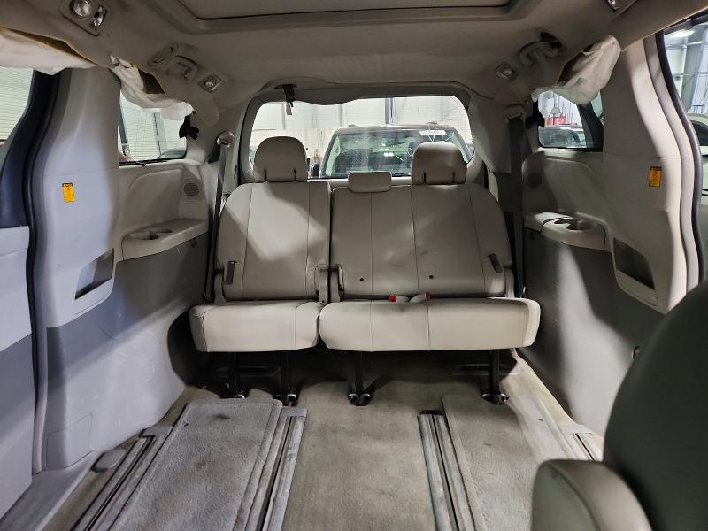 2013 Toyota Sienna მანქანა იყიდება აუქციონზე, vin: 5TDDK3DC0DS055486, აუქციონის ნომერი: 55948636