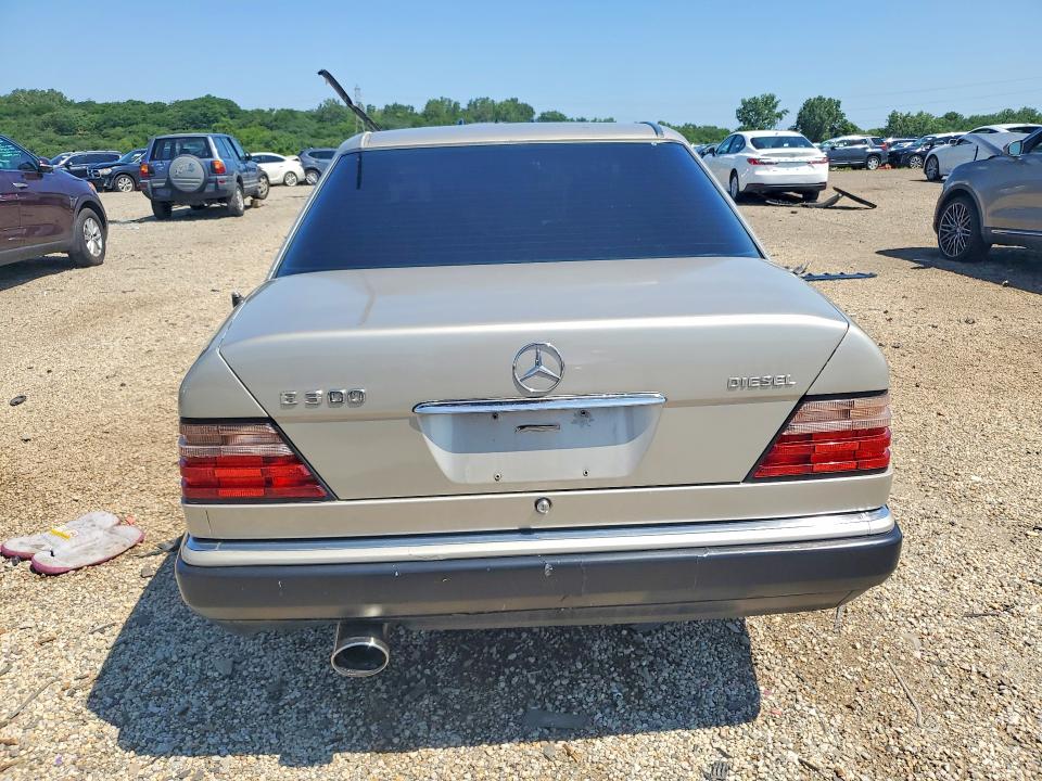 1995 Mercedes-benz E მანქანა იყიდება აუქციონზე, vin: WDBEB31E5SC115706, აუქციონის ნომერი: 59676386