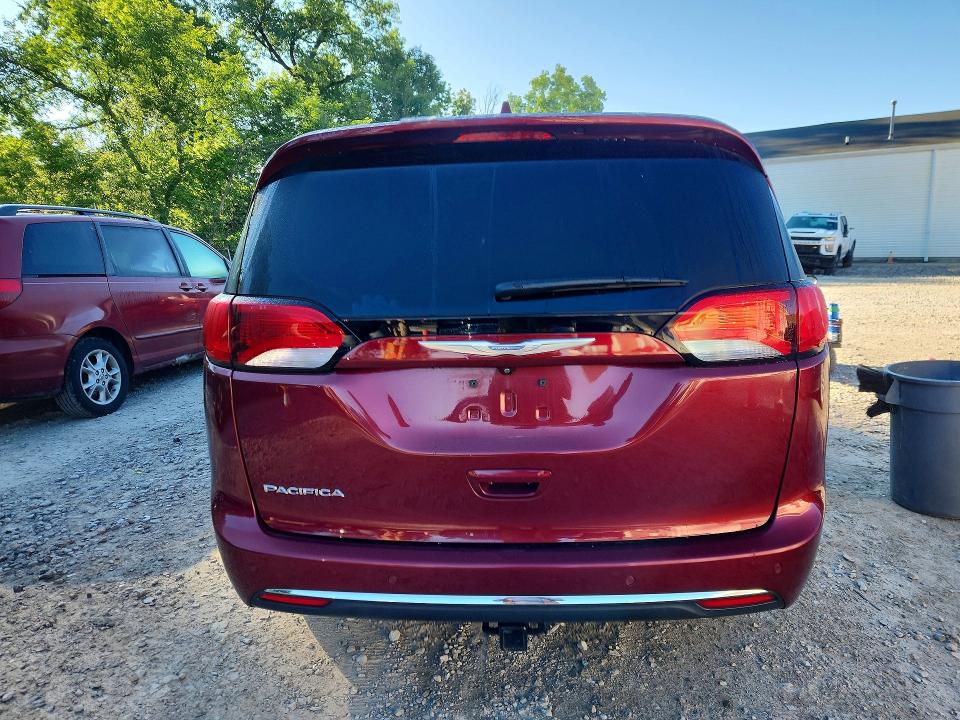 Продажа на аукционе авто 2018 Chrysler Pacifica, vin: 2C4RC1FG0JR117884, номер лота: 62927346