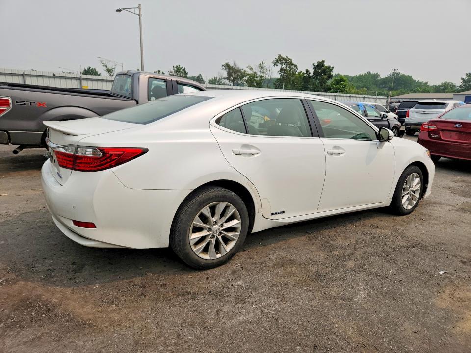 61150236 :رقم المزاد ، JTHBW1GG5F2080763 vin ، 2015 Lexus Es مزاد بيع