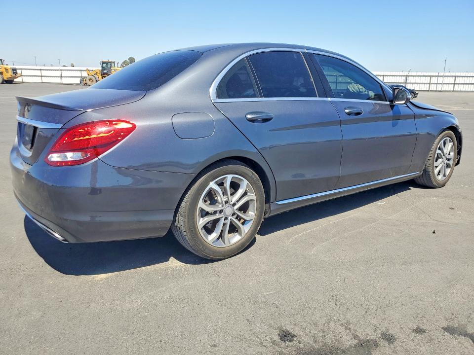 59742356 :رقم المزاد ، 55SWF4JB3GU160612 vin ، 2016 Mercedes-benz C مزاد بيع