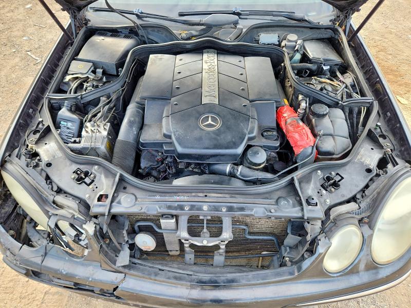 59860456 :رقم المزاد ، WDBUF70J83A239052 vin ، 2003 Mercedes-benz E مزاد بيع