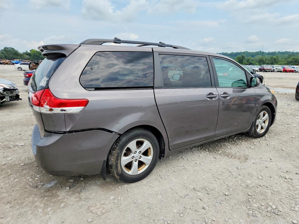 Продаж на аукціоні авто 2014 Toyota Sienna, vin: 5TDKK3DC2ES414569, номер лоту: 62458176