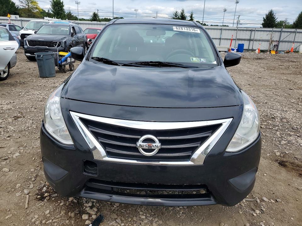 62813316 :رقم المزاد ، 3N1CN7AP1KL805954 vin ، 2019 Nissan Versa مزاد بيع