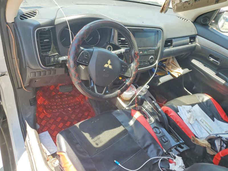 63050906 :رقم المزاد ، JA4AD3A39JZ041673 vin ، 2018 Mitsubishi Outlander مزاد بيع