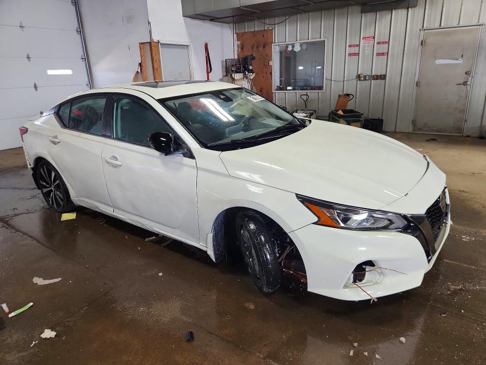 Продаж на аукціоні авто 2020 Nissan Altima, vin: 1N4BL4CV1LC185635, номер лоту: 61790946