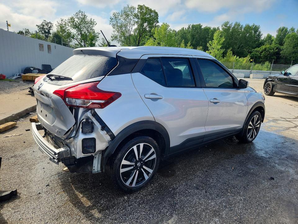 Продажа на аукционе авто 2019 Nissan Kicks, vin: 3N1CP5CU7KL520872, номер лота: 60128236