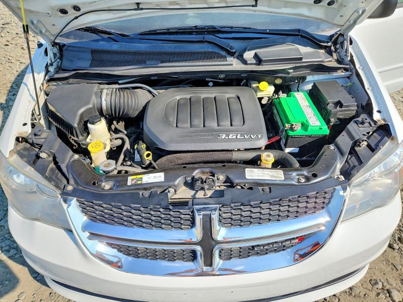 60943656 :رقم المزاد ، 2C4RDGCG2HR745878 vin ، 2017 Dodge Grand Caravan مزاد بيع