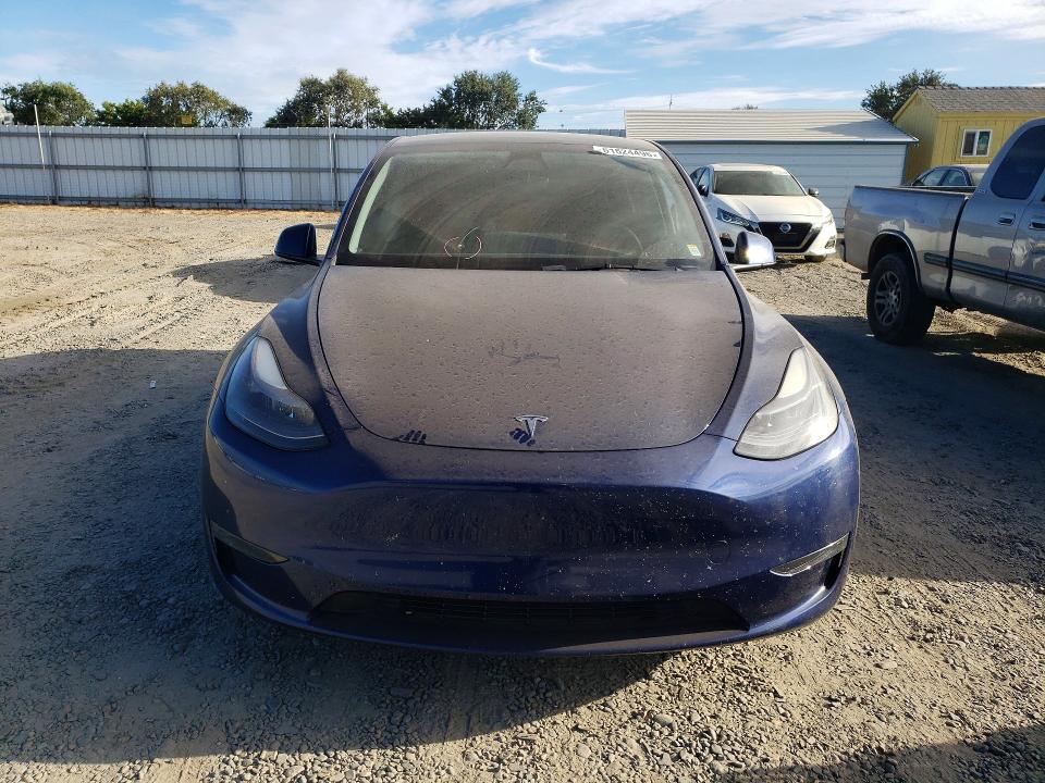 61624496 :رقم المزاد ، 7SAYGDEE4PF637370 vin ، 2023 Tesla Model Y مزاد بيع
