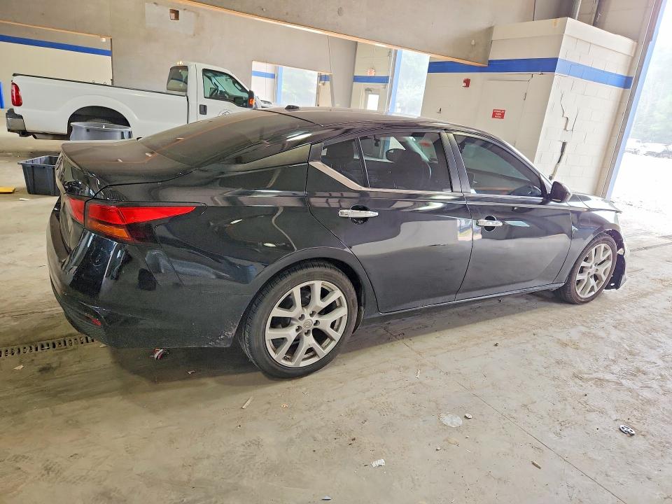 2020 Nissan Altima მანქანა იყიდება აუქციონზე, vin: 1N4BL4BV5LC146581, აუქციონის ნომერი: 61754456