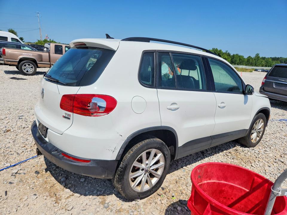 2017 Volkswagen Tiguan მანქანა იყიდება აუქციონზე, vin: WVGBV7AX2HK048738, აუქციონის ნომერი: 59895366