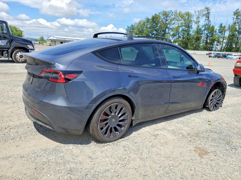 60515866 :رقم المزاد ، 5YJYGDEF4MF270925 vin ، 2021 Tesla Model Y مزاد بيع