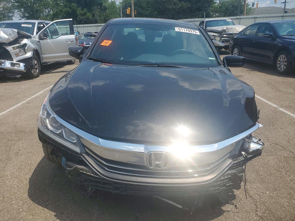 Aukcja sprzedaży 2017 Honda Accord, vin: 1HGCR2F17HA261907, numer aukcji: 61176976