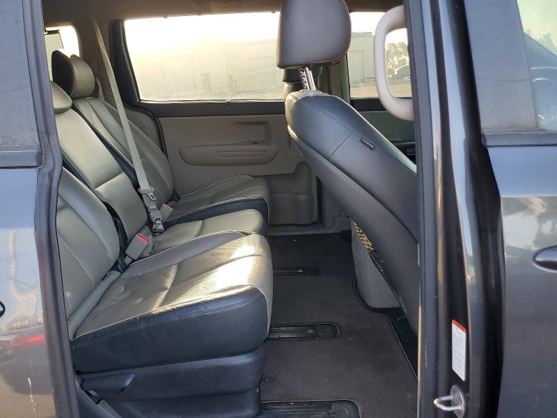 Продаж на аукціоні авто 2018 Kia Sedona, vin: KNDMB5C15J6408375, номер лоту: 61996106