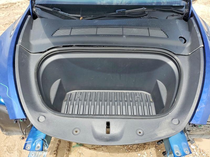 Продаж на аукціоні авто 2024 Tesla Model Y, vin: 7SAYGDEE1RA215170, номер лоту: 60880796