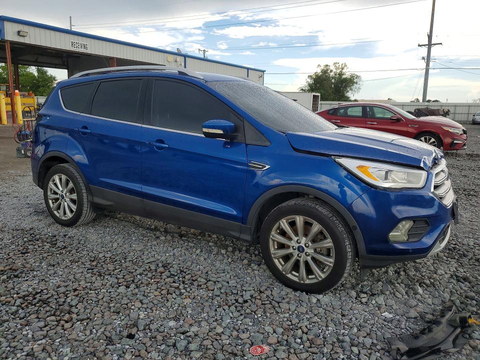 Продажа на аукционе авто 2018 Ford Escape, vin: 1FMCU9J9XJUC54209, номер лота: 59777616