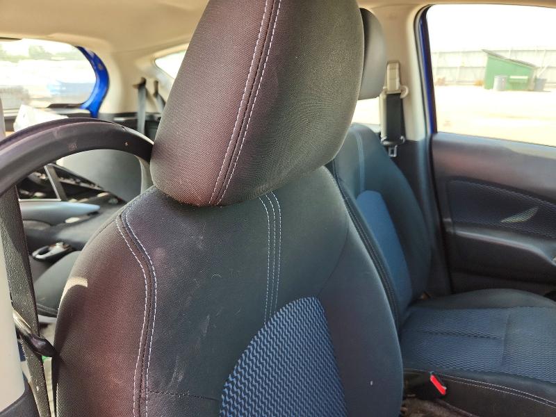 61784956 :رقم المزاد ، 3N1CE2CP6FL366370 vin ، 2015 Nissan Versa Note مزاد بيع