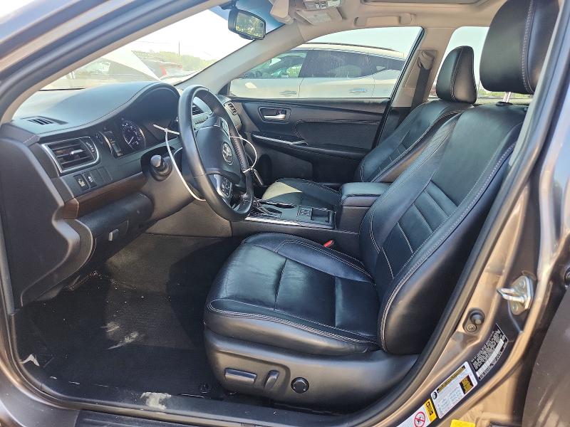 85617795 :رقم المزاد ، 4T1BF1FK9HU729295 vin ، 2017 Toyota Camry مزاد بيع
