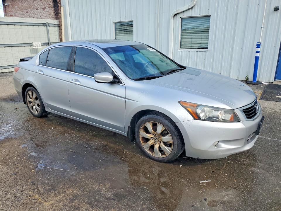 61040676 :رقم المزاد ، 1HGCP36878A070786 vin ، 2008 Honda Accord مزاد بيع