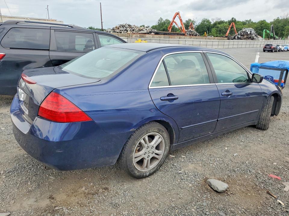 62209796 :رقم المزاد ، 1HGCM56327A224120 vin ، 2007 Honda Accord مزاد بيع