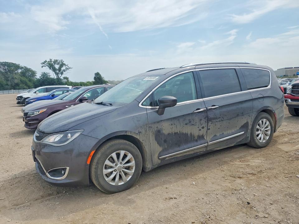 Aukcja sprzedaży 2018 Chrysler Pacifica, vin: 2C4RC1EGXJR101046, numer aukcji: 61356496