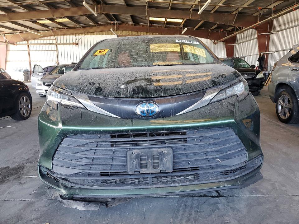 Aukcja sprzedaży 2021 Toyota Sienna, vin: 5TDKRKEC2MS008472, numer aukcji: 63028046