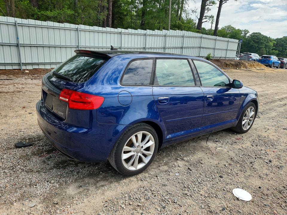 61723456 :رقم المزاد ، WAUBEAFM7CA104250 vin ، 2012 Audi A3 مزاد بيع