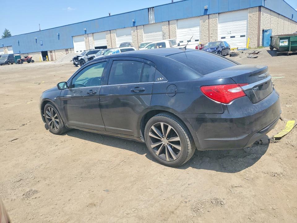 Продаж на аукціоні авто 2014 Chrysler 200, vin: 1C3CCBBGXEN132188, номер лоту: 61642356
