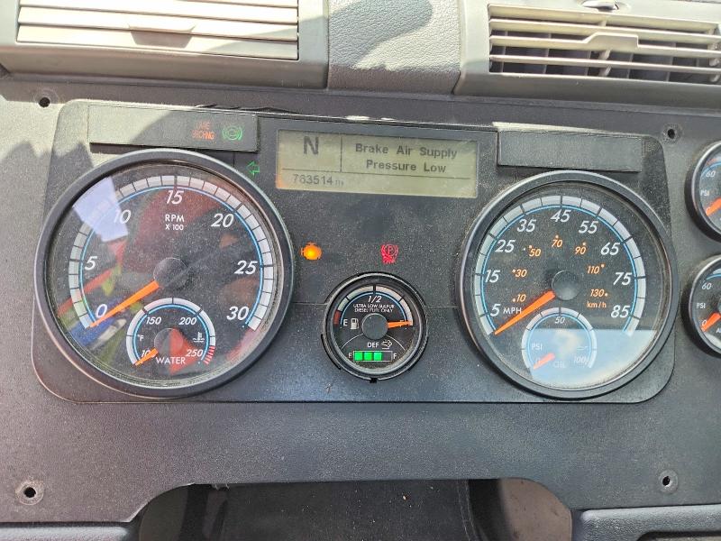 2017 Freightliner Cascadia 113 მანქანა იყიდება აუქციონზე, vin: 3AKBGADV5HSJD0486, აუქციონის ნომერი: 61036826