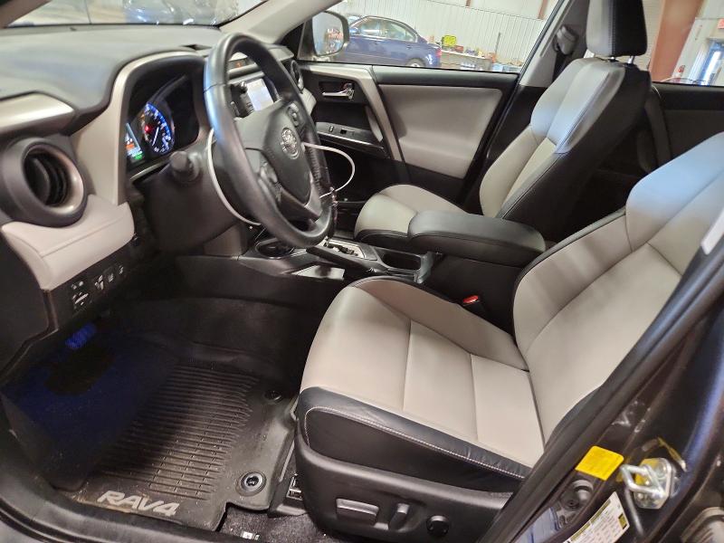 2017 Toyota Rav4 მანქანა იყიდება აუქციონზე, vin: 2T3DFREV2HW549702, აუქციონის ნომერი: 61889836