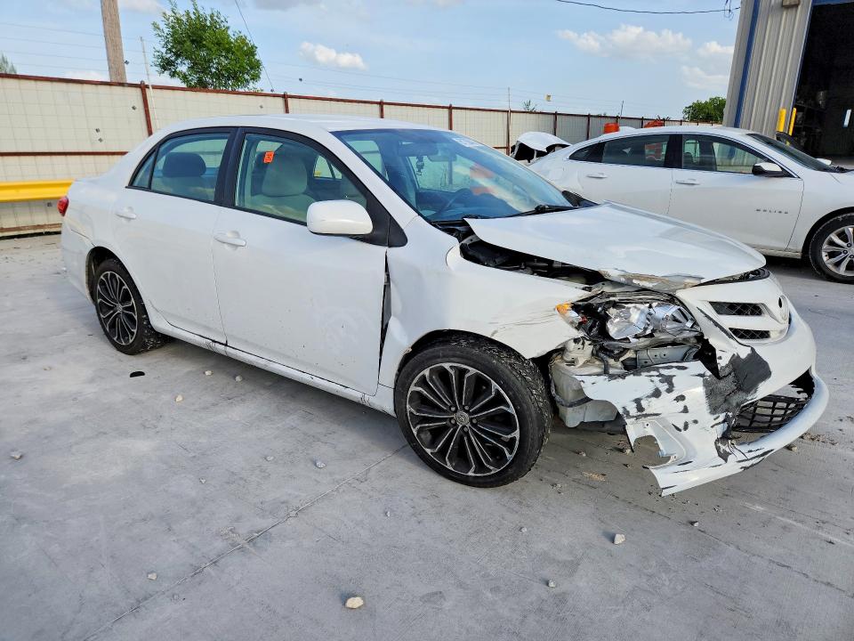 61780476 :رقم المزاد ، 2T1BU4EE0BC736549 vin ، 2011 Toyota Corolla مزاد بيع