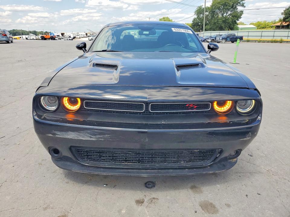 63221966 :رقم المزاد ، 2C3CDZAT0FH794263 vin ، 2015 Dodge Challenger مزاد بيع